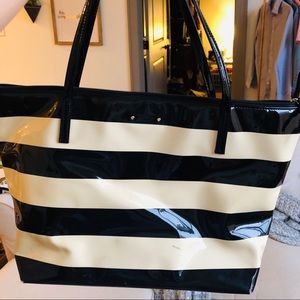 Cream/Black striped Kate Spade purse!